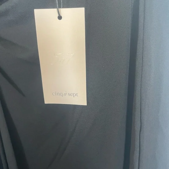 Cinq a sept vallory skirt- super flattering. - Picture 6 of 7